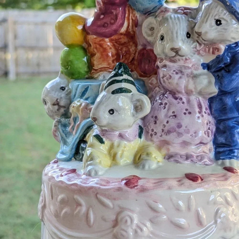 RARE Adorable Collectable Vintage Heritage Mint Mice Birthday Music Box - Picture 4 of 8